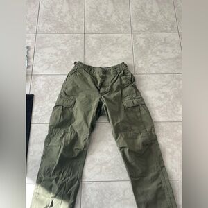 Green cargo pants